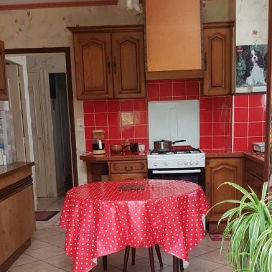  Annonces LUBERSAC : Maison / Villa | LUBERSAC (19210) | 140 m2 | 58 400 € 