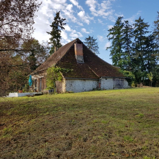  Annonces LUBERSAC : Maison / Villa | LUBERSAC (19210) | 166 m2 | 107 000 € 