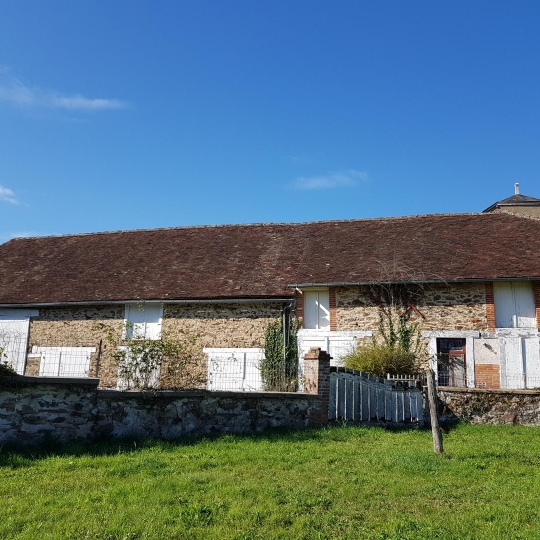  Annonces LUBERSAC : Maison / Villa | LUBERSAC (19210) | 250 m2 | 69 500 € 