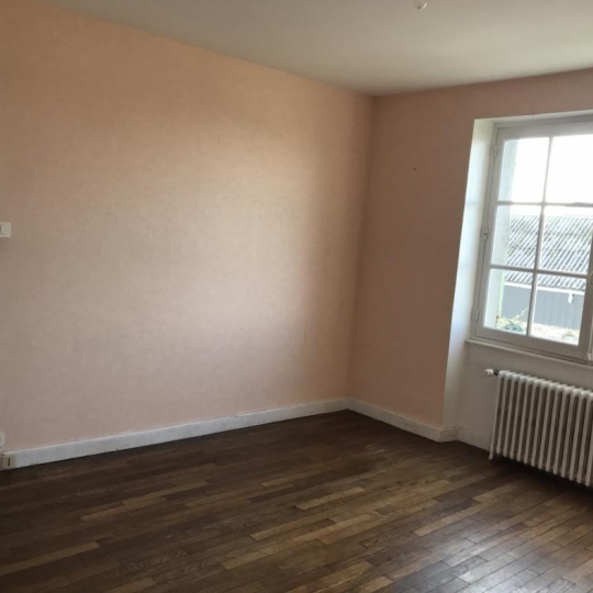  Annonces LUBERSAC : Maison / Villa | LUBERSAC (19210) | 182 m2 | 112 350 € 