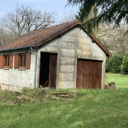  Annonces LUBERSAC : Garage / Parking | MEUZAC (87380) | 30 m2 | 24 000 € 