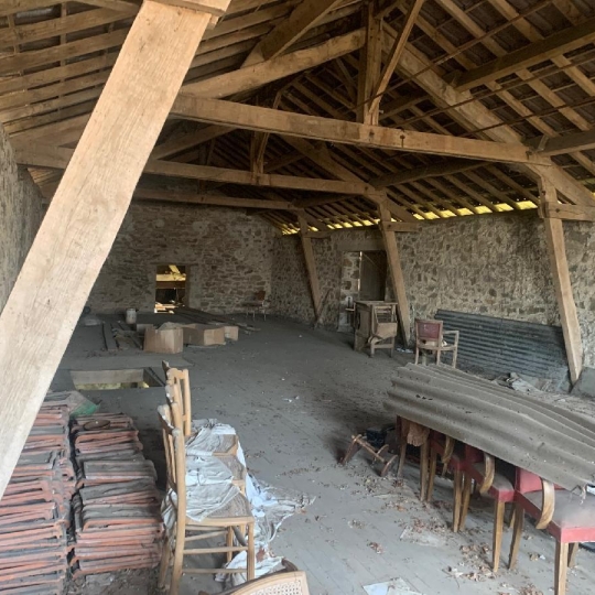  Annonces LUBERSAC : Autres | MEUZAC (87380) | 220 m2 | 34 800 € 