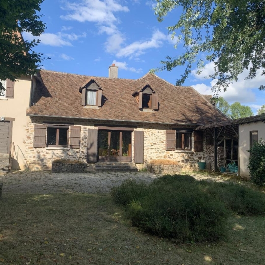  Annonces LUBERSAC : Maison / Villa | SAINT-GERMAIN-LES-BELLES (87380) | 260 m2 | 233 700 € 