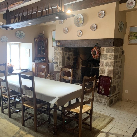  Annonces LUBERSAC : Maison / Villa | SAINT-GERMAIN-LES-BELLES (87380) | 260 m2 | 233 700 € 