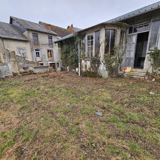  AGENCE IMMO COUR ET JARDIN : Garage / Parking | LUBERSAC (19210) | 190 m2 | 32 700 € 