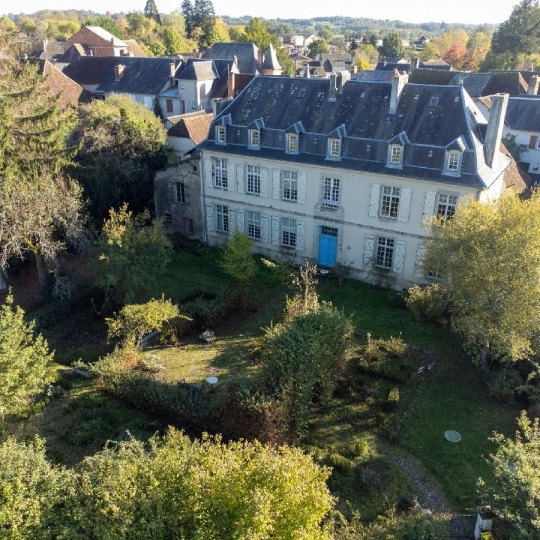  AGENCE IMMO COUR ET JARDIN : House | LUBERSAC (19210) | 650 m2 | 620 000 € 
