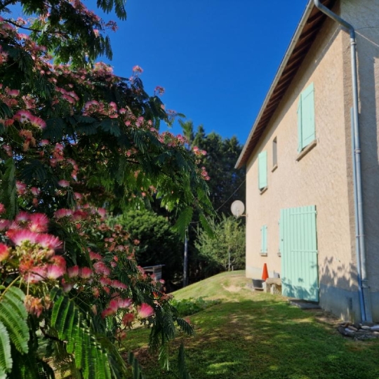  AGENCE IMMO COUR ET JARDIN : House | UZERCHE (19140) | 110 m2 | 154 900 € 