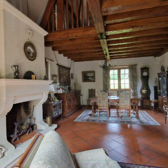  Annonces LUBERSAC : Maison / Villa | ARNAC-POMPADOUR (19230) | 140 m2 | 234 000 € 