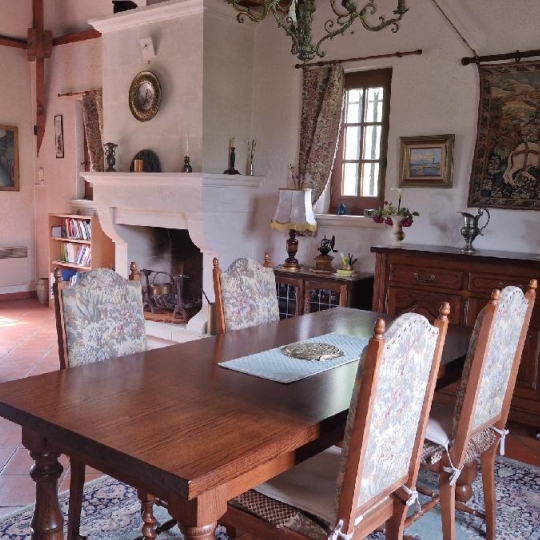  Annonces LUBERSAC : Maison / Villa | ARNAC-POMPADOUR (19230) | 140 m2 | 234 000 € 