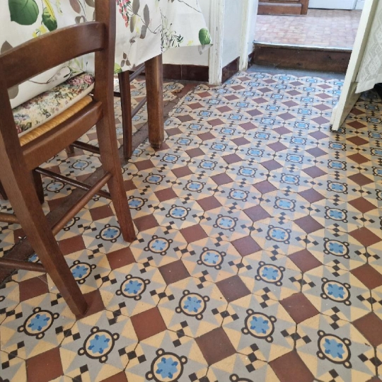  AGENCE IMMO COUR ET JARDIN : House | ARNAC-POMPADOUR (19230) | 115 m2 | 98 200 € 