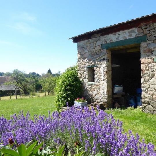  Annonces LUBERSAC : Maison / Villa | MEUZAC (87380) | 141 m2 | 107 000 € 