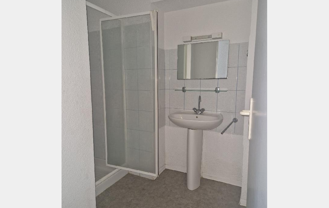 AGENCE IMMO COUR ET JARDIN : Appartement | LUBERSAC (19210) | 49 m2 | 420 € 