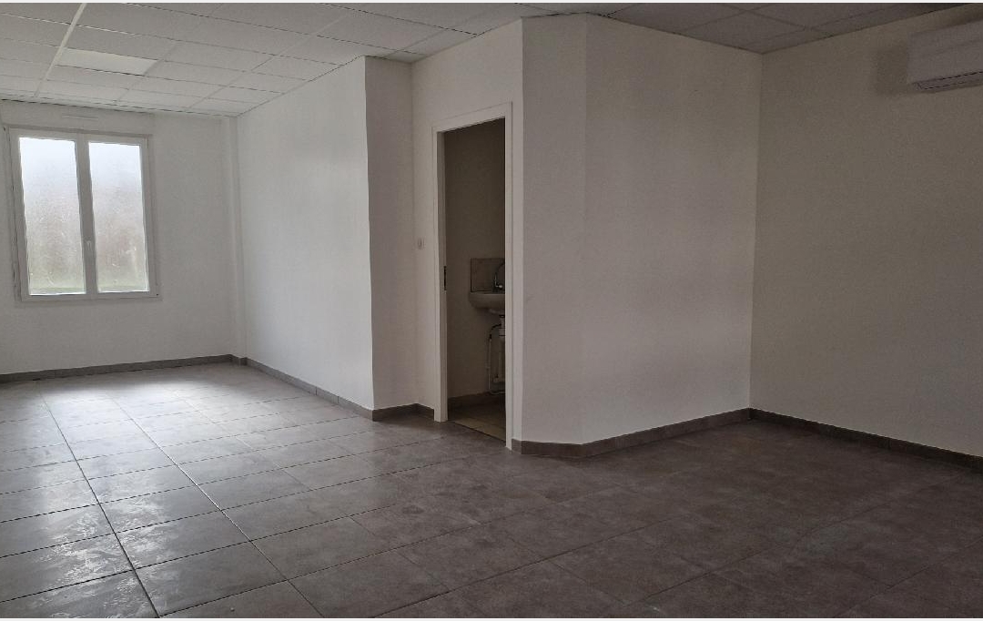 AGENCE IMMO COUR ET JARDIN : Office | ARNAC-POMPADOUR (19230) | 37 m2 | 460 € 