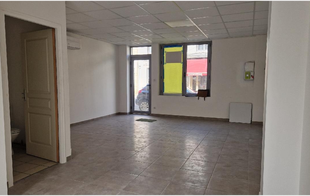 Annonces LUBERSAC : Local / Bureau | ARNAC-POMPADOUR (19230) | 37 m2 | 460 € 
