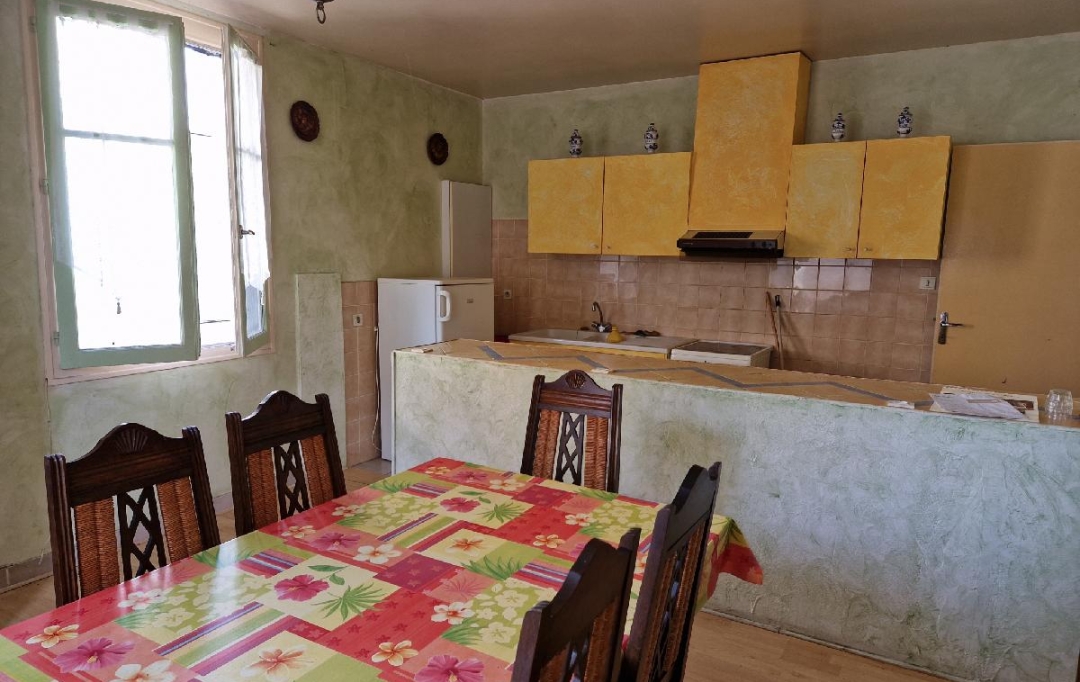 AGENCE IMMO COUR ET JARDIN : House | LUBERSAC (19210) | 100 m2 | 47 000 € 