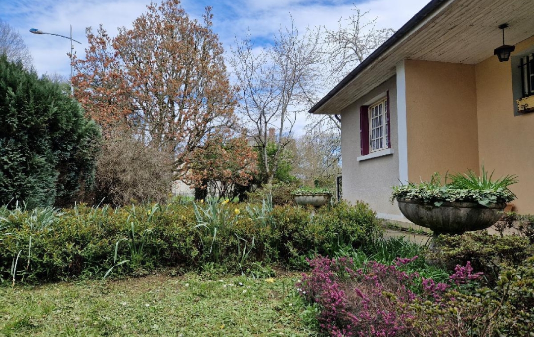 AGENCE IMMO COUR ET JARDIN : Maison / Villa | LUBERSAC (19210) | 132 m2 | 129 000 € 