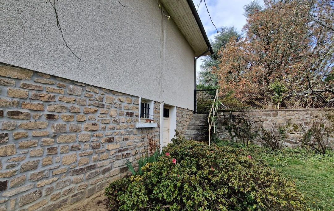 AGENCE IMMO COUR ET JARDIN : Maison / Villa | LUBERSAC (19210) | 132 m2 | 129 000 € 