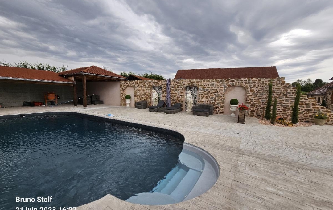 AGENCE IMMO COUR ET JARDIN : Maison / Villa | SAINT-PARDOUX-CORBIER (19210) | 210 m2 | 842 700 € 