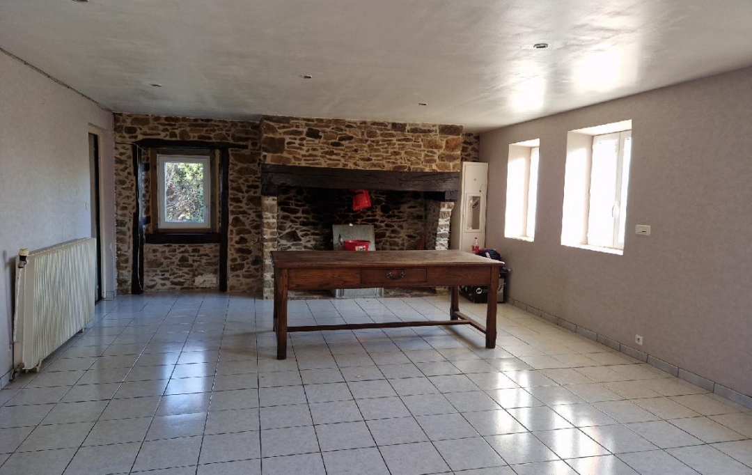 AGENCE IMMO COUR ET JARDIN : House | LUBERSAC (19210) | 77 m2 | 91 850 € 