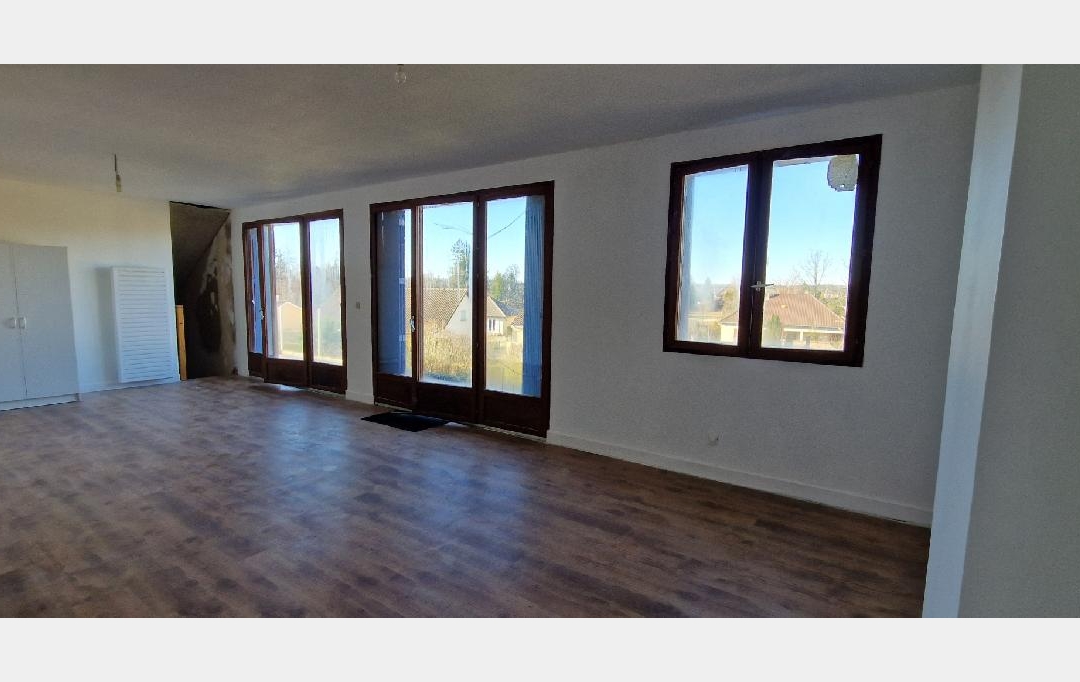 AGENCE IMMO COUR ET JARDIN : House | MEUZAC (87380) | 146 m2 | 128 000 € 