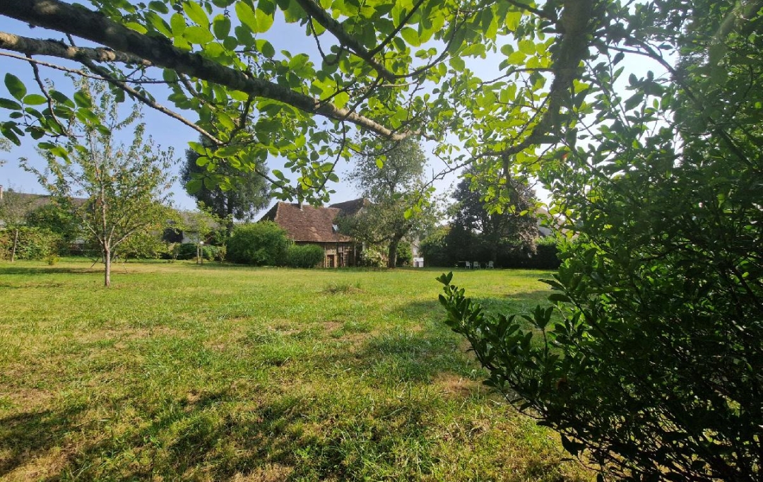 AGENCE IMMO COUR ET JARDIN : Maison / Villa | LUBERSAC (19210) | 232 m2 | 180 000 € 