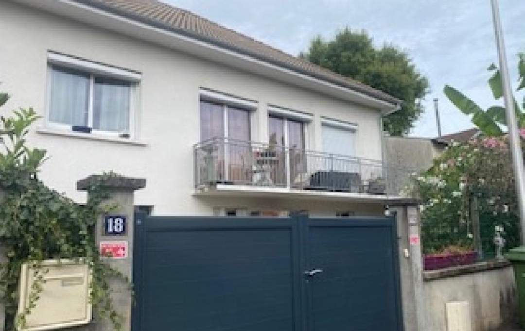 Annonces LUBERSAC : Maison / Villa | LIMOGES (87100) | 140 m2 | 233 700 € 