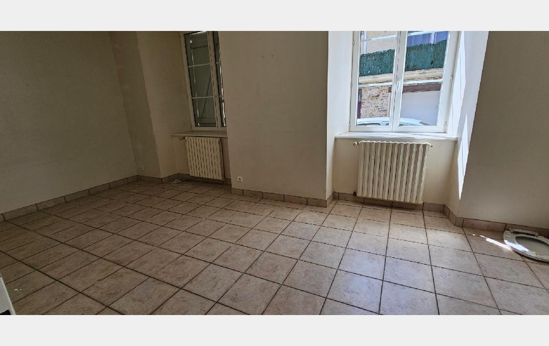 AGENCE IMMO COUR ET JARDIN : Maison / Villa | LUBERSAC (19210) | 305 m2 | 202 200 € 