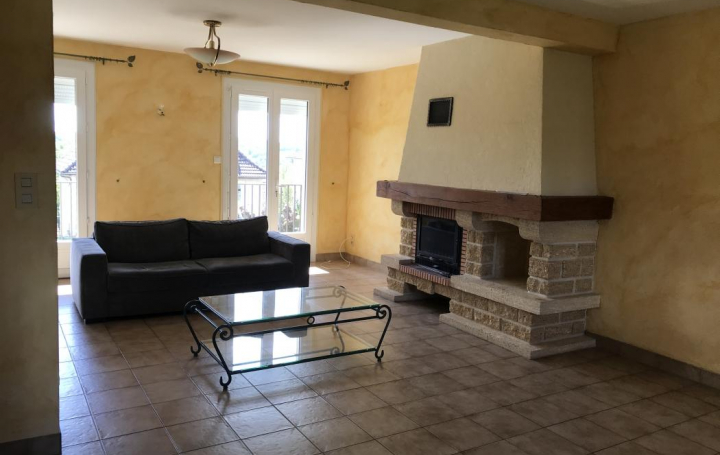 AGENCE IMMO COUR ET JARDIN : House | LUBERSAC (19210) | 158 m2 | 684 € 