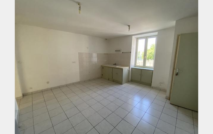 AGENCE IMMO COUR ET JARDIN : Appartement | LUBERSAC (19210) | 34 m2 | 330 € 