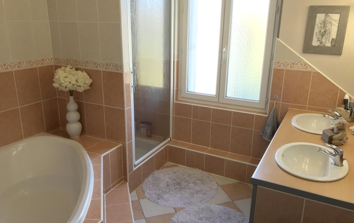 Annonces LUBERSAC : Maison / Villa | ARNAC-POMPADOUR (19230) | 150 m2 | 173 200 € 