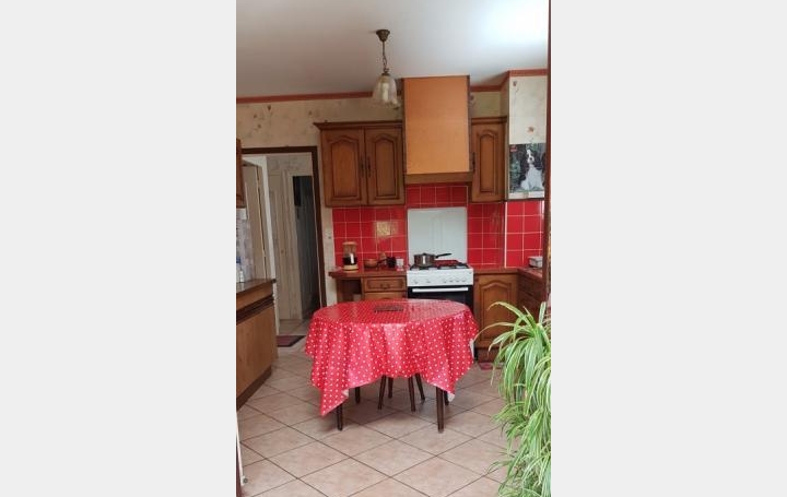 AGENCE IMMO COUR ET JARDIN : Maison / Villa | LUBERSAC (19210) | 140 m2 | 58 400 € 