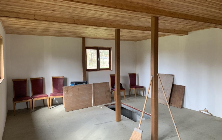 Annonces LUBERSAC : Garage / Parking | MEUZAC (87380) | 30 m2 | 24 000 € 