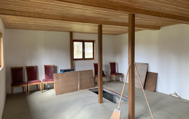 Annonces LUBERSAC : Garage / Parking | MEUZAC (87380) | 30 m2 | 24 000 € 