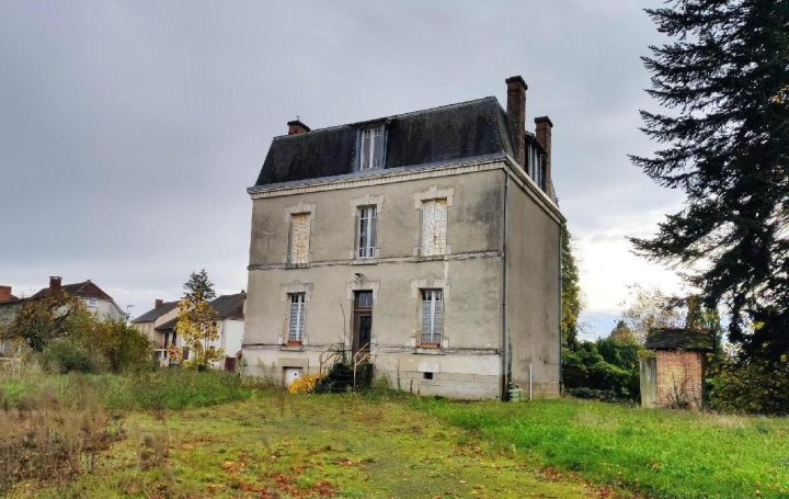  AGENCE IMMO COUR ET JARDIN Maison / Villa | LUBERSAC (19210) | 130 m2 | 109 800 € 