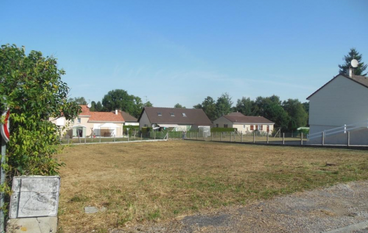 AGENCE IMMO COUR ET JARDIN : Terrain | MEUZAC (87380) | 0 m2 | 14 800 € 