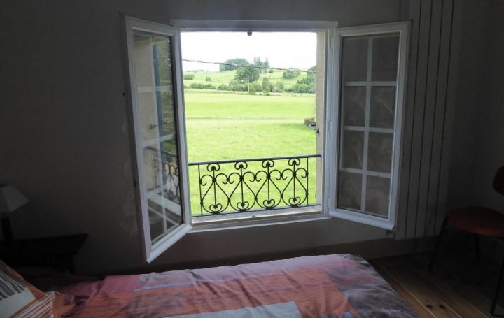 AGENCE IMMO COUR ET JARDIN : House | LA PORCHERIE (87380) | 235 m2 | 259 000 € 