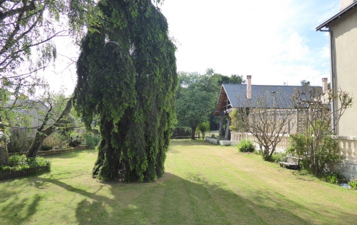 AGENCE IMMO COUR ET JARDIN : House | LA PORCHERIE (87380) | 235 m2 | 259 000 € 