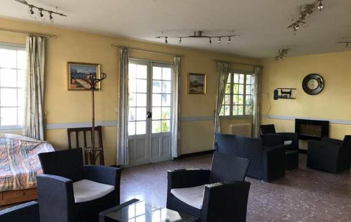 AGENCE IMMO COUR ET JARDIN : Immeuble | LUBERSAC (19210) | 500 m2 | 117 500 € 